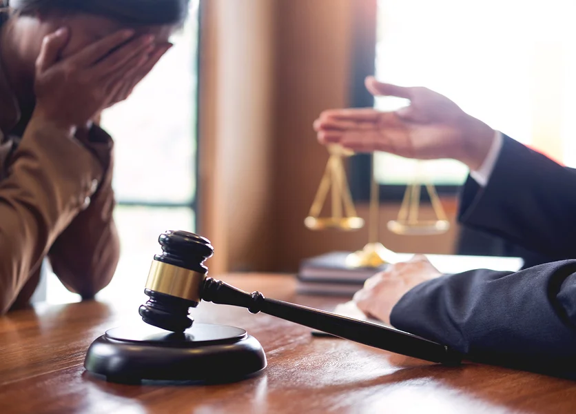 محامي يشيل الإبعاد من شركة نخبة للمحاماة والاستشارات القانونية